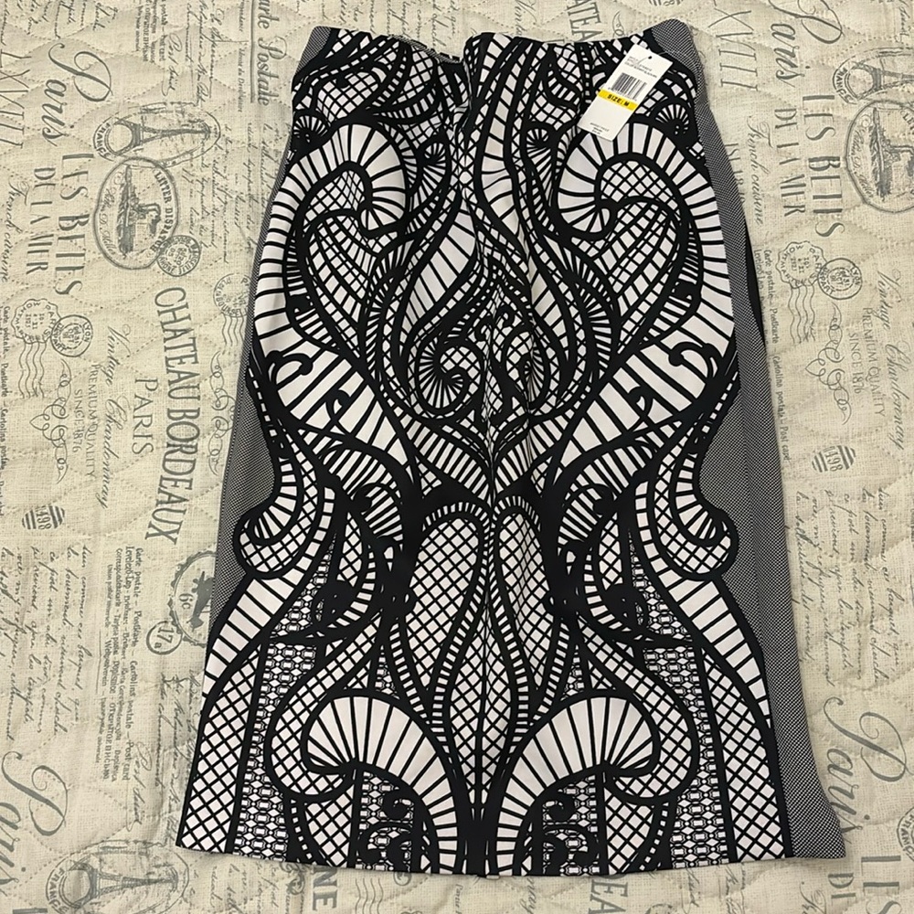 New Black Saks Fifth Avenue skirt with label